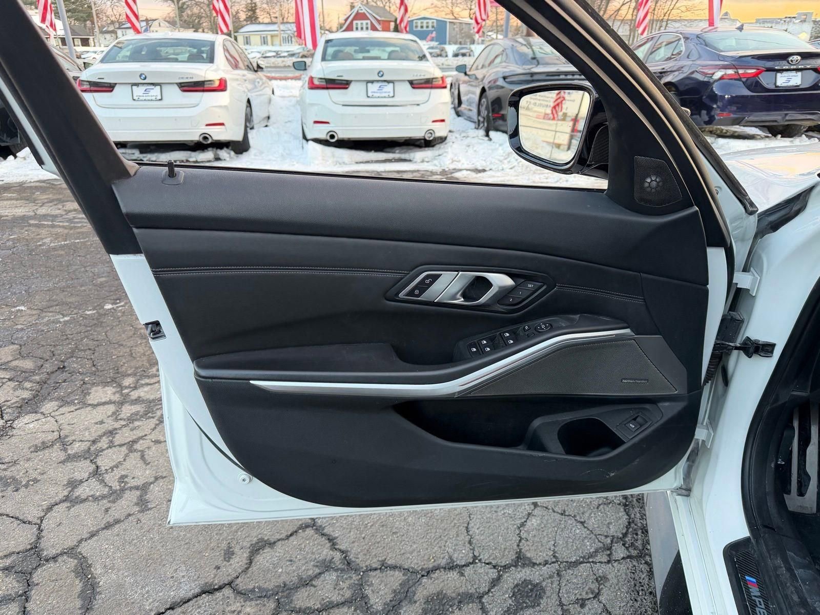 Used 2022 BMW M3 Competition w/ M Carbon Exterior Package image 22