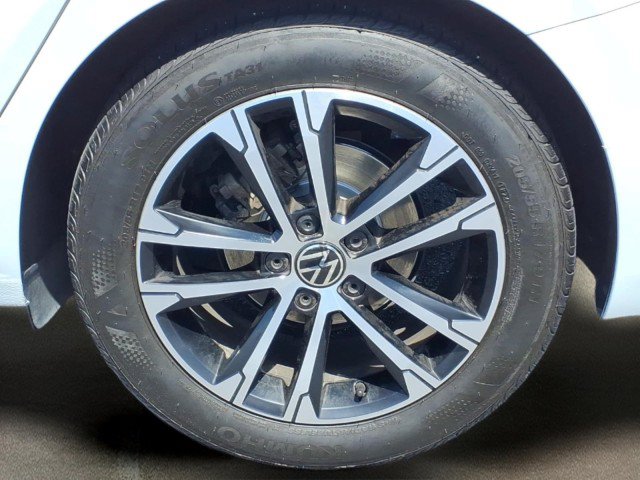 Certified 2025 Volkswagen Jetta Sport FWD image 8