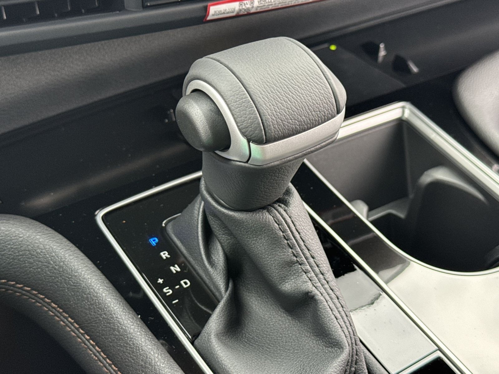 New 2026 Toyota Sienna Platinum AWD/4WD image 30