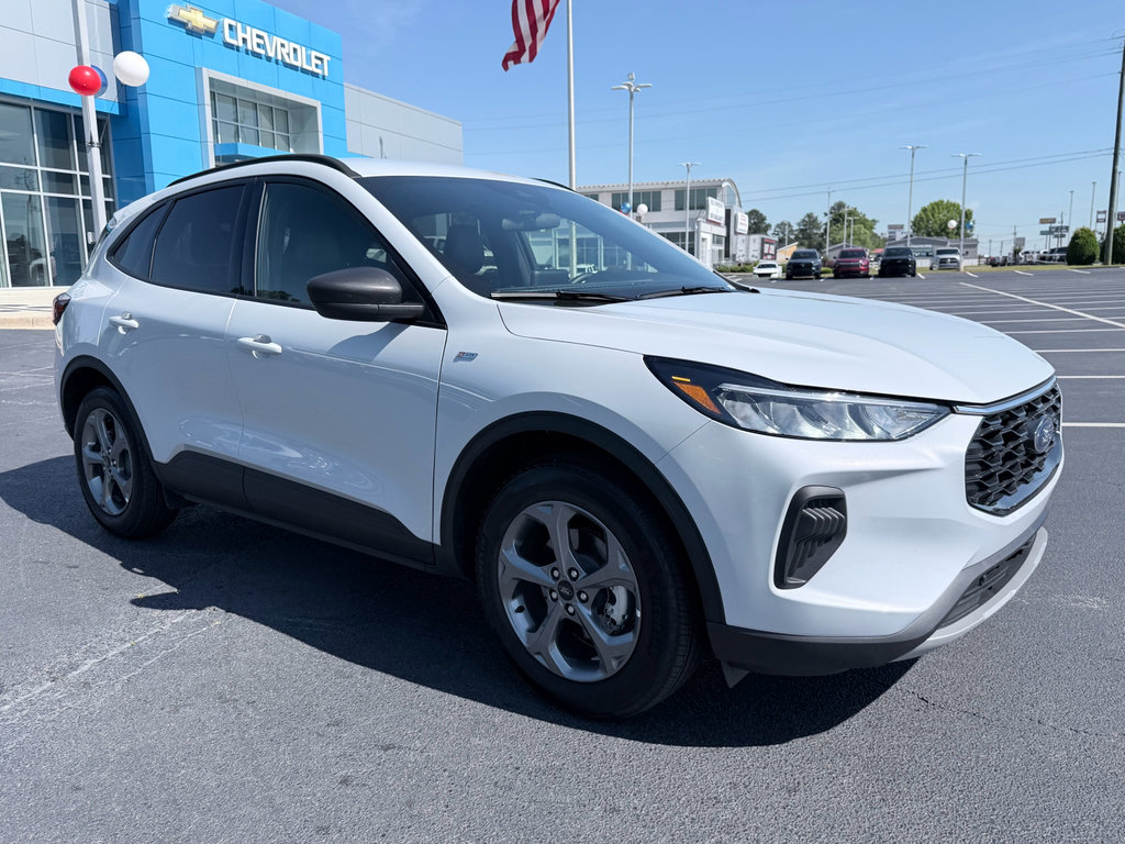 Used 2026 Ford Escape ST-Line FWD image 2