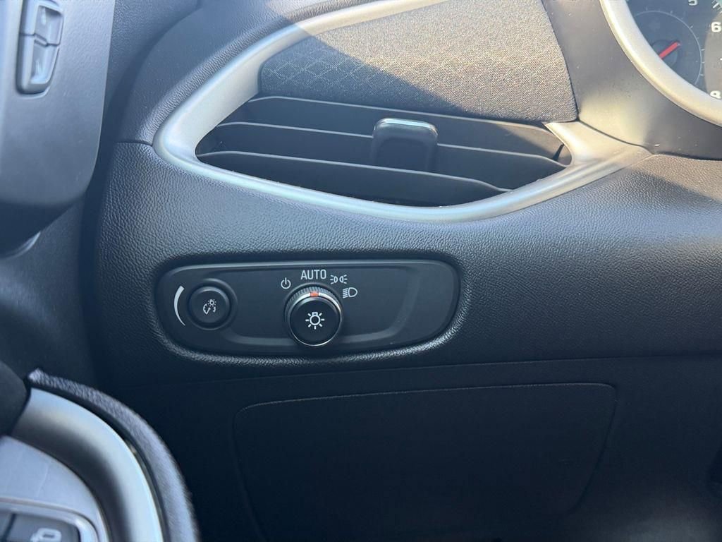 Used 2023 Chevrolet Malibu LT w/ Redline Edition image 20