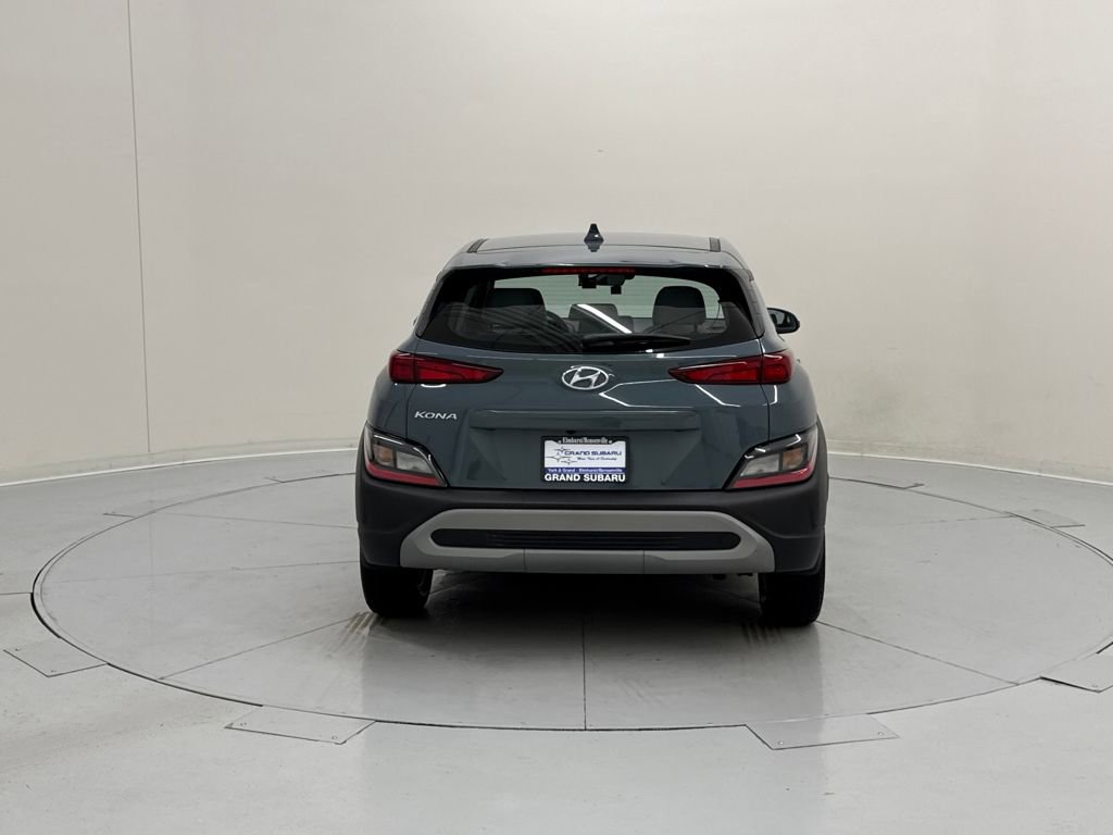 Used 2023 Hyundai Kona SE image 5
