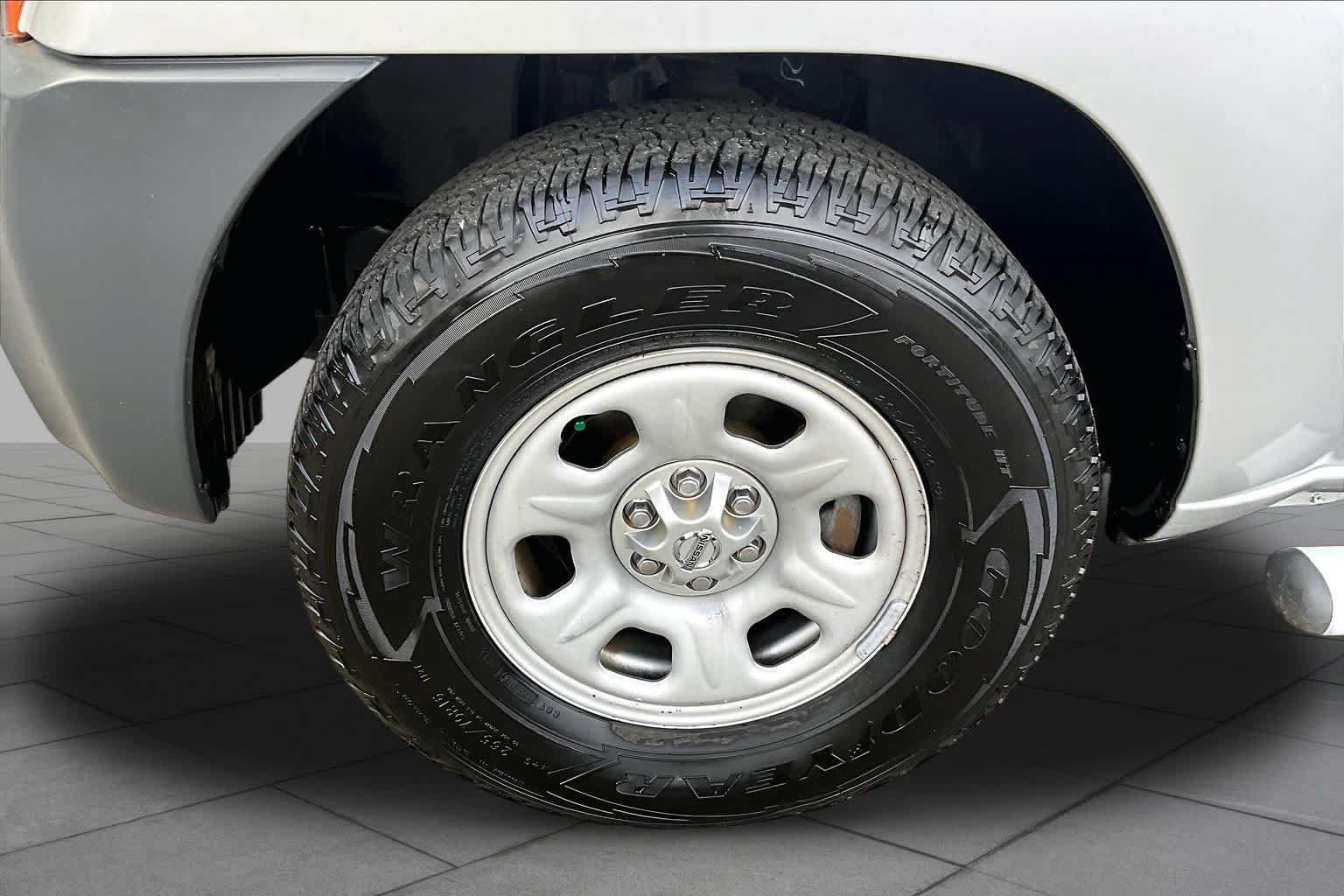 Used 2014 Nissan Xterra X RWD image 11