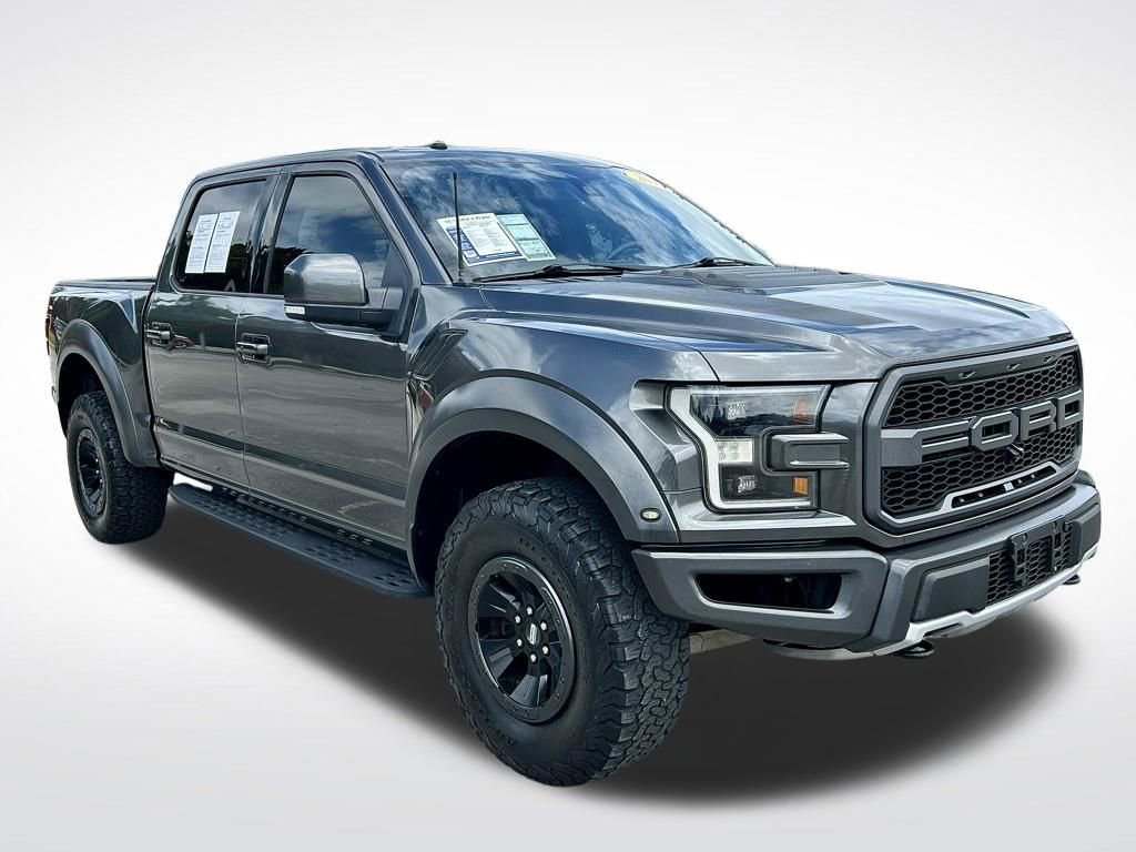 Used 2018 Ford F150 Raptor w/ Equipment Group 802A Luxury image 3