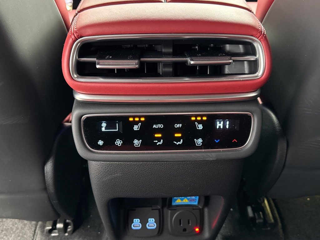 New 2025 Genesis GV80 3.5T e-SC image 16