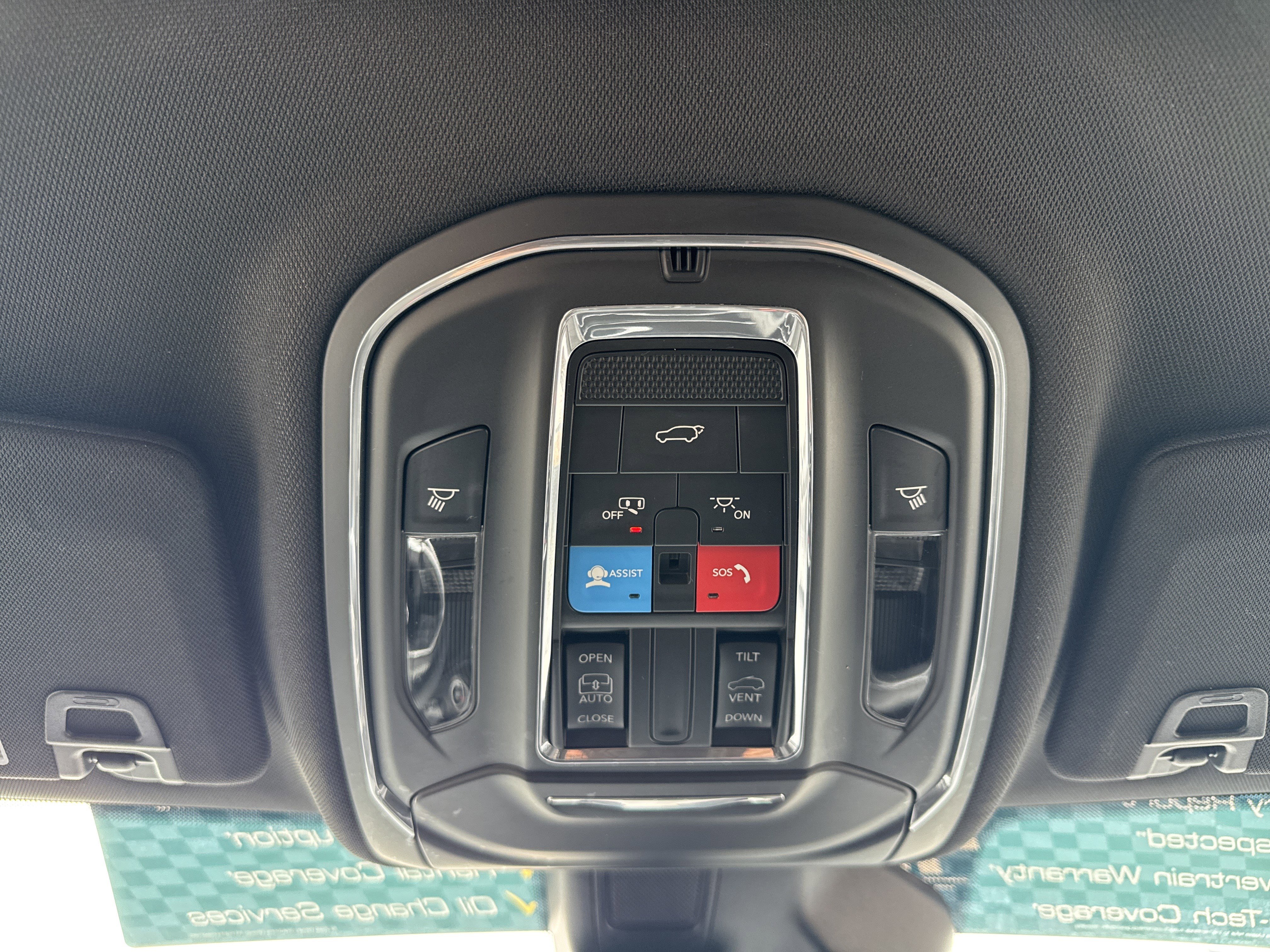 Used 2023 Jeep Grand Cherokee L Laredo image 25