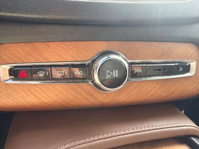 Used 2023 Volvo XC90 B6 Plus w/ Protection Package Premier AWD/4WD image 17