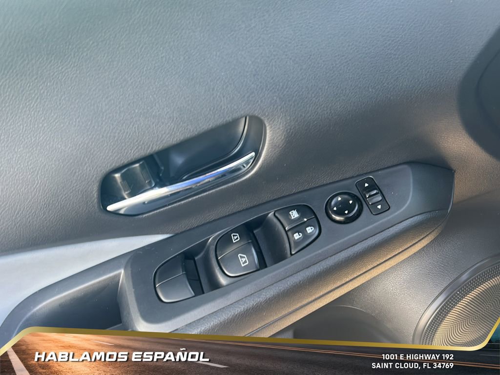 Used 2021 Nissan Kicks SR w/ SR Premium Package image 13