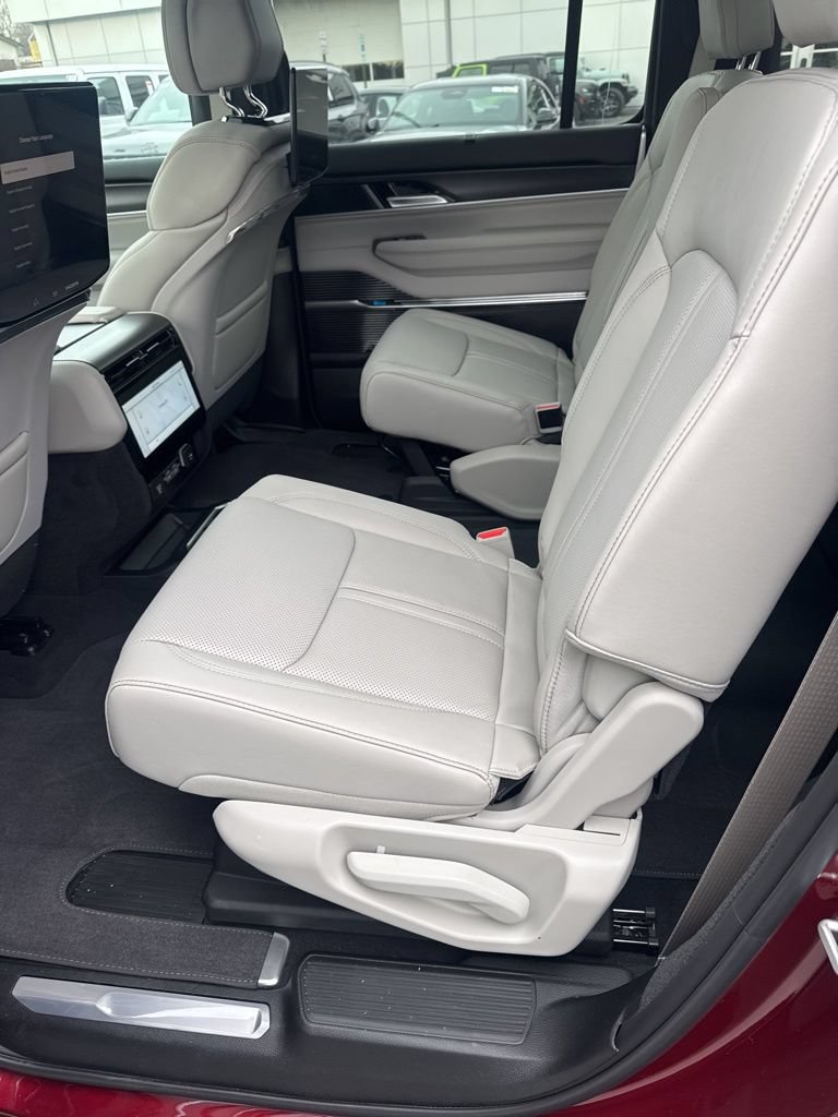 New 2026 Jeep Grand Wagoneer Summit w/ Rear Seat Video Group I AWD/4WD image 13