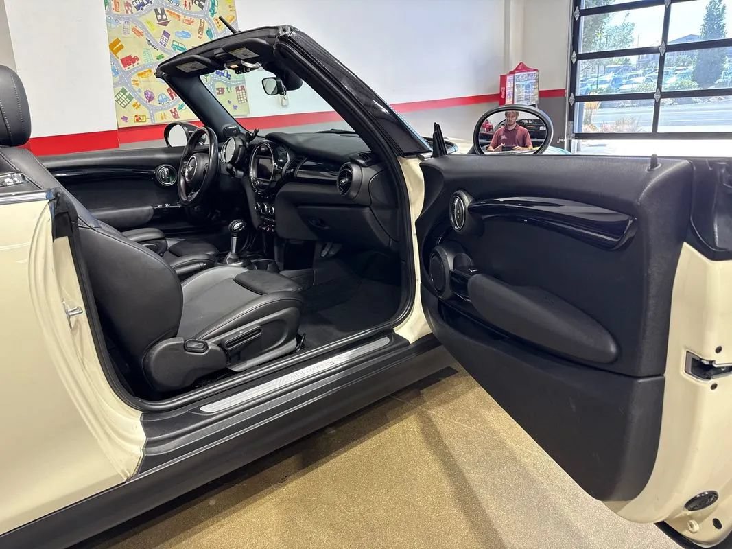 Used 2019 MINI Cooper S w/ Signature Upholstery Package FWD image 65
