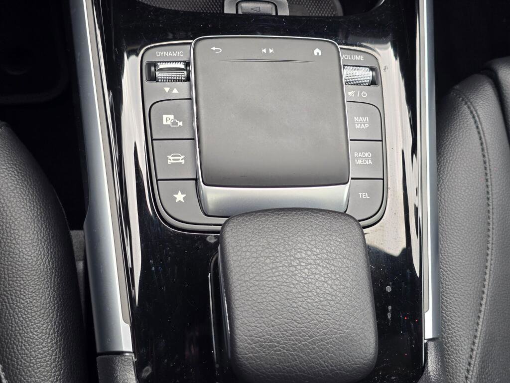 Used 2023 Mercedes-Benz EQB 300 4MATIC w/ Driver Assistance Package image 46