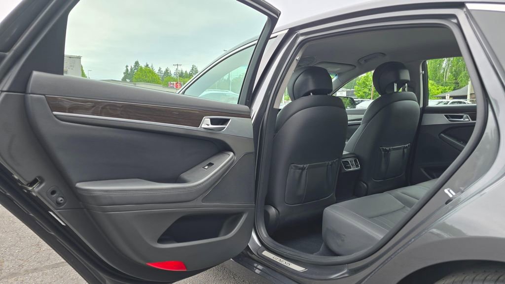 Used 2018 Genesis G80 3.8 AWD/4WD image 15
