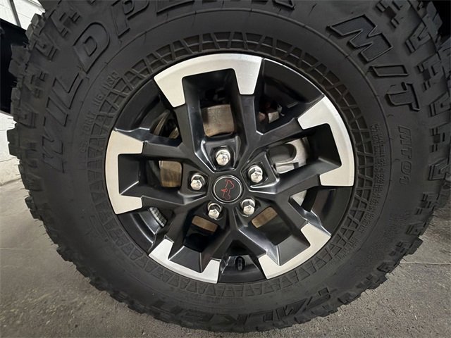 Used 2024 Jeep Gladiator Rubicon w/ Technology Group image 63