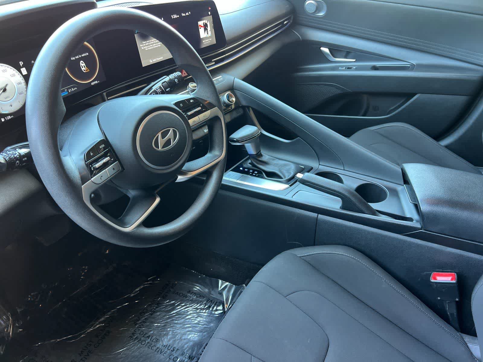 Used 2024 Hyundai Elantra SEL FWD image 12