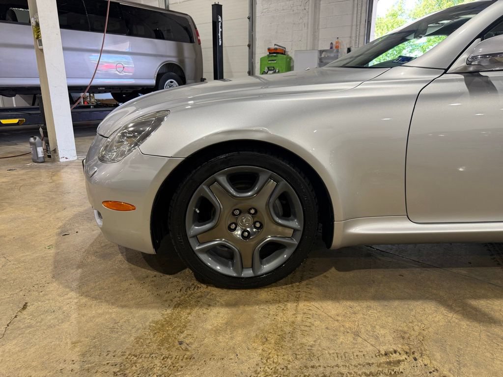 Used 2006 Lexus SC 430 Convertible RWD image 13