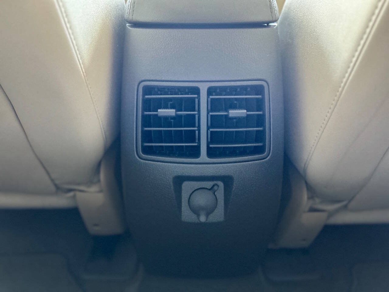Used 2010 Lincoln MKX 2WD image 70