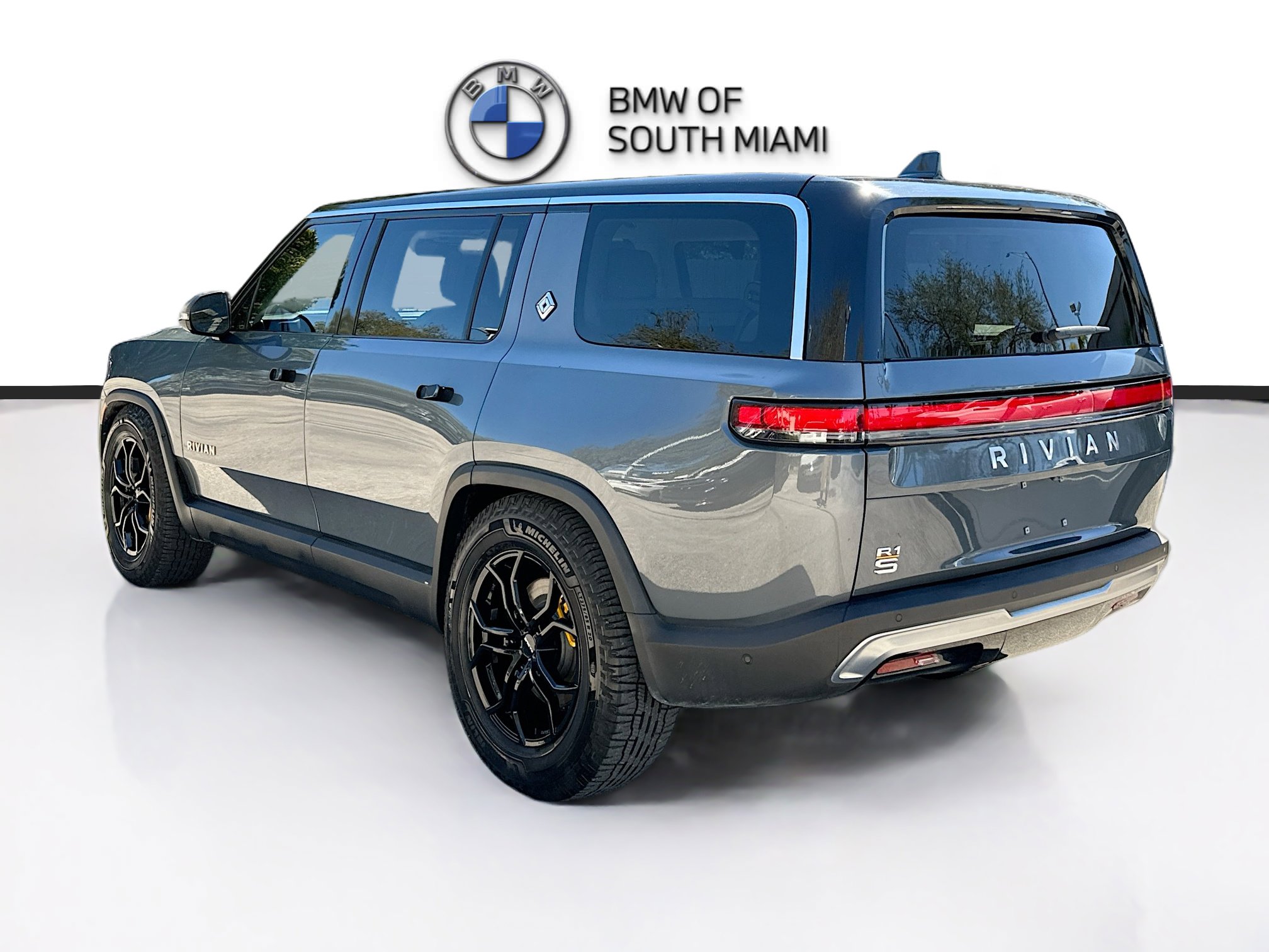 Used 2023 Rivian R1S Adventure image 5