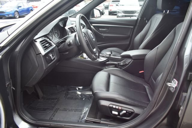 Used 2017 BMW 330i xDrive Sedan image 17