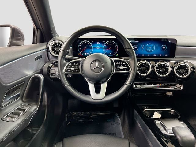 Used 2022 Mercedes-Benz A 220 image 22