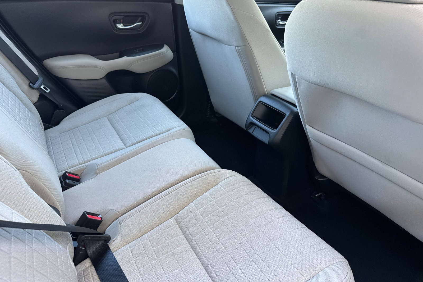 Used 2024 Honda HR-V LX image 32