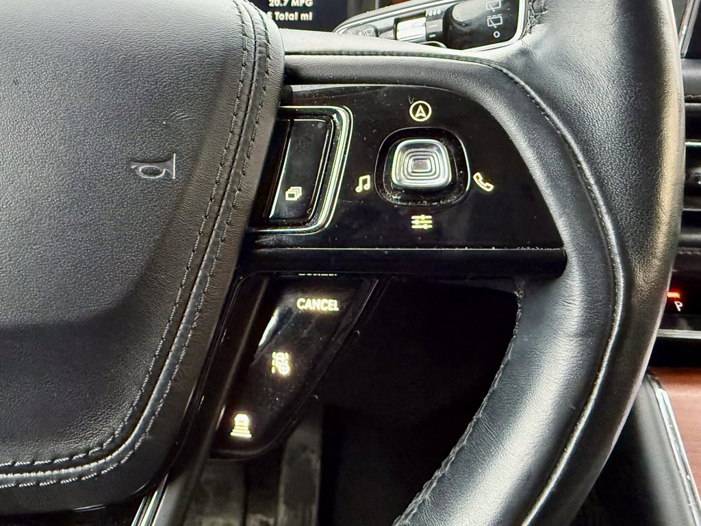 Used 2020 Lincoln Aviator Reserve w/ Equipment Group 202A image 23