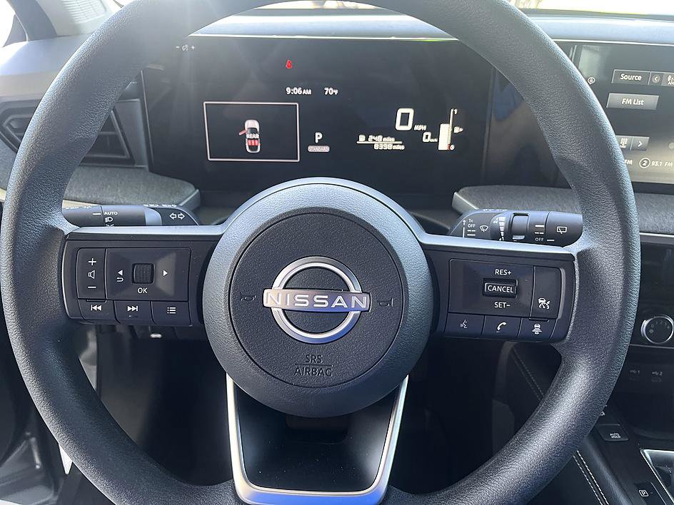 Certified 2025 Nissan Kicks SV image 18