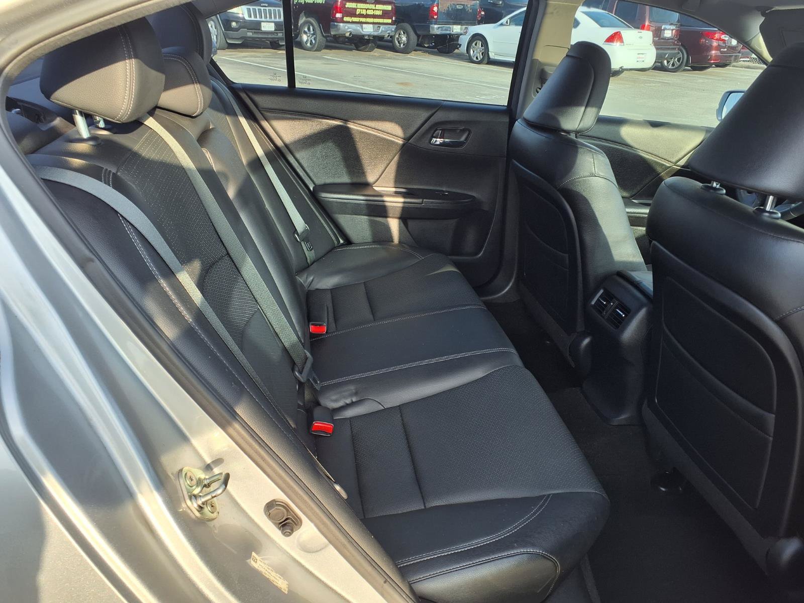 Used 2014 Honda Accord EX-L image 17