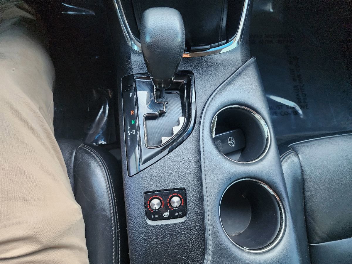 Used 2013 Toyota Avalon XLE Premium image 15