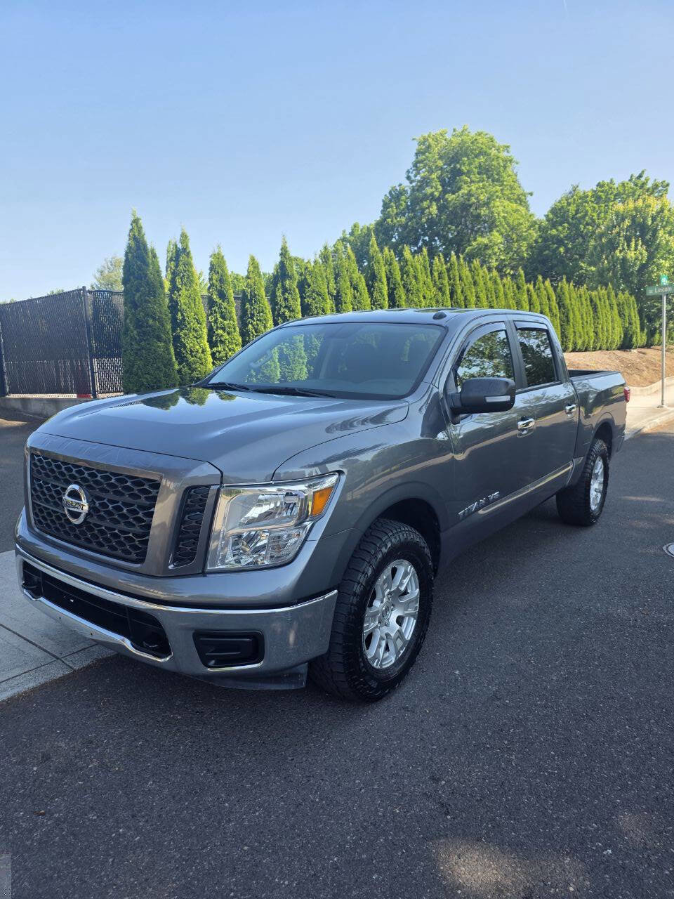 Used 2019 Nissan Titan SV