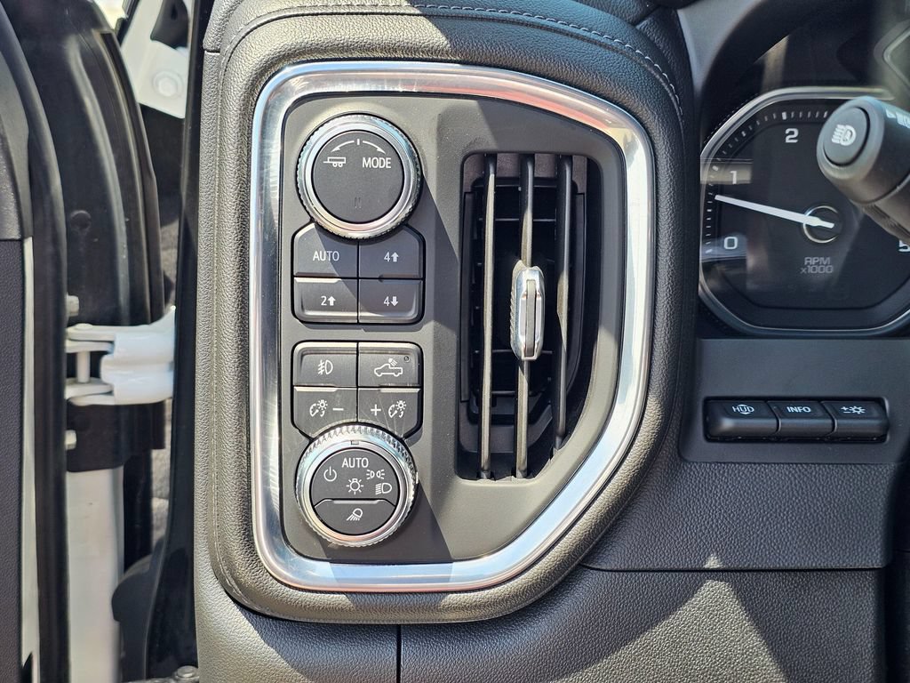 Used 2021 GMC Sierra 3500 Denali w/ Denali Ultimate Package AWD/4WD image 27