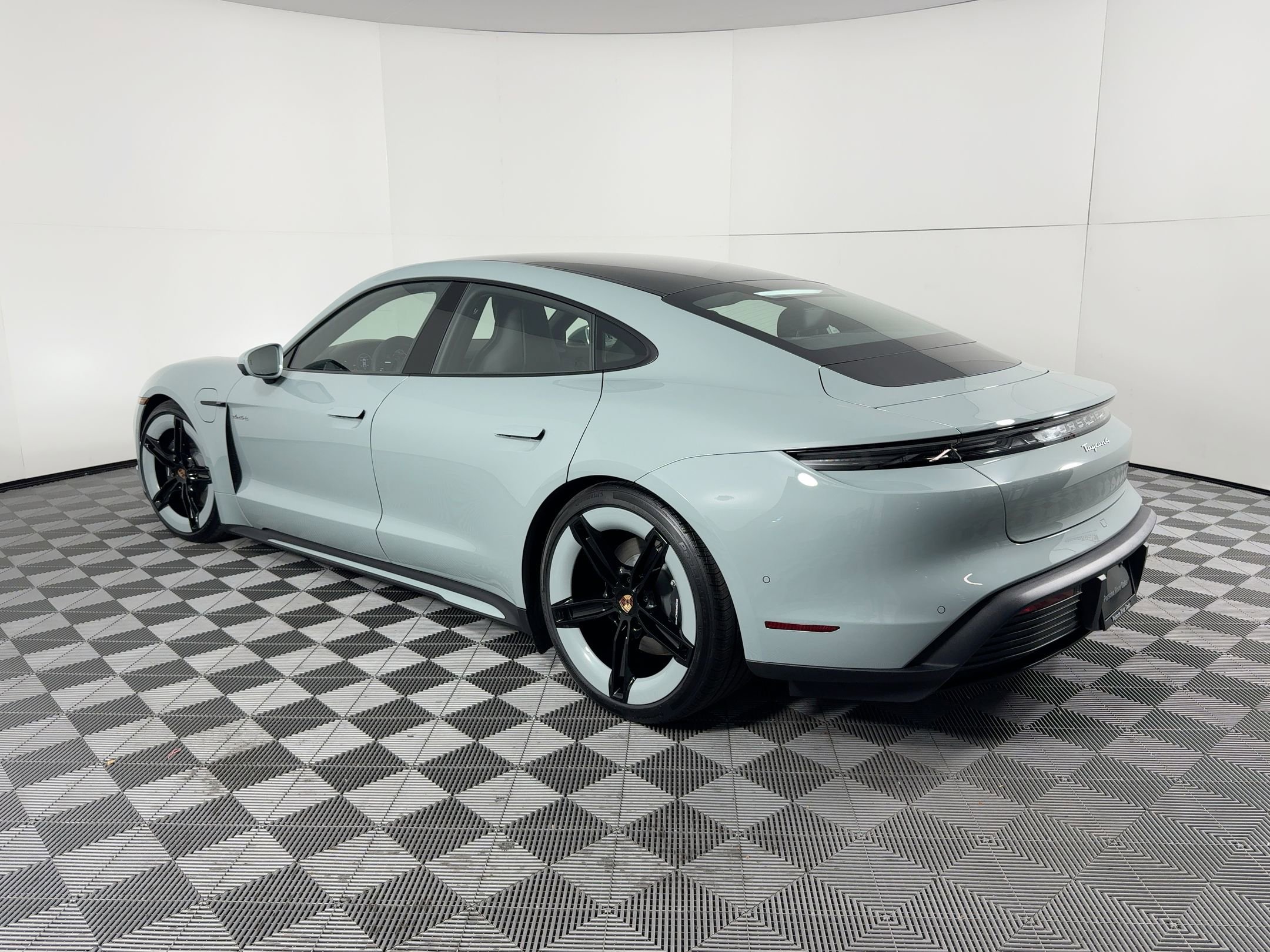 New 2026 Porsche Taycan image 3