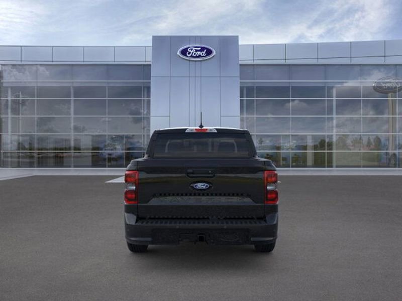 New 2026 Ford Maverick Lobo image 5