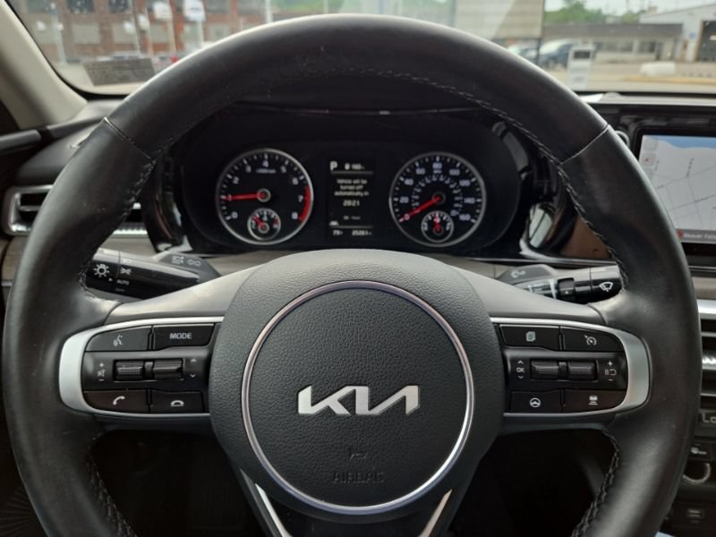 Used 2022 Kia K5 EX w/ EX Premium Package FWD image 12