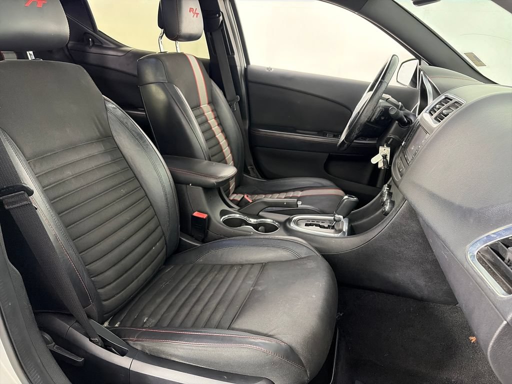Used 2012 Dodge Avenger R/T FWD image 28