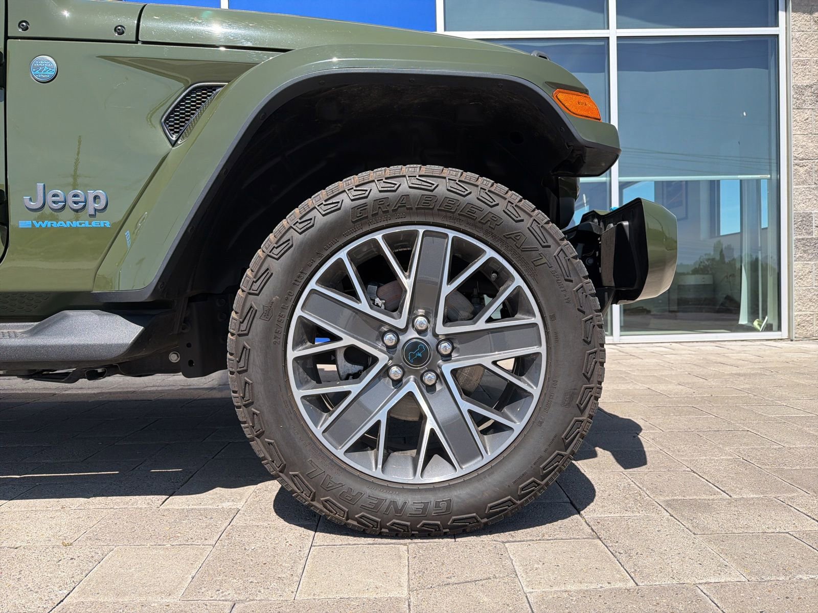 Used 2024 Jeep Wrangler High Altitude AWD/4WD image 8
