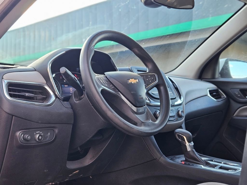 Used 2022 Chevrolet Equinox LT image 22