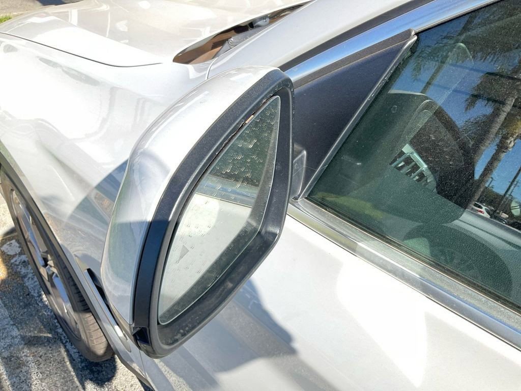 Used 2023 BMW X4 xDrive30i image 34