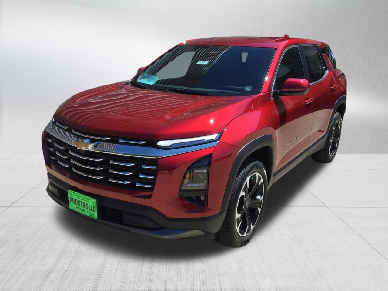 New 2026 Chevrolet Equinox LT w/ Convenience Package II AWD/4WD image 2