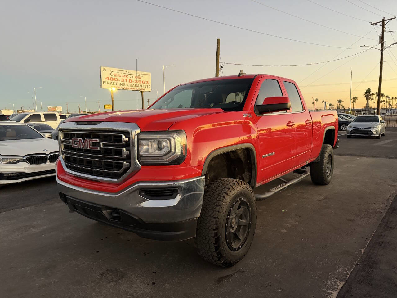 Used 2018 GMC Sierra 1500 SLE image 3