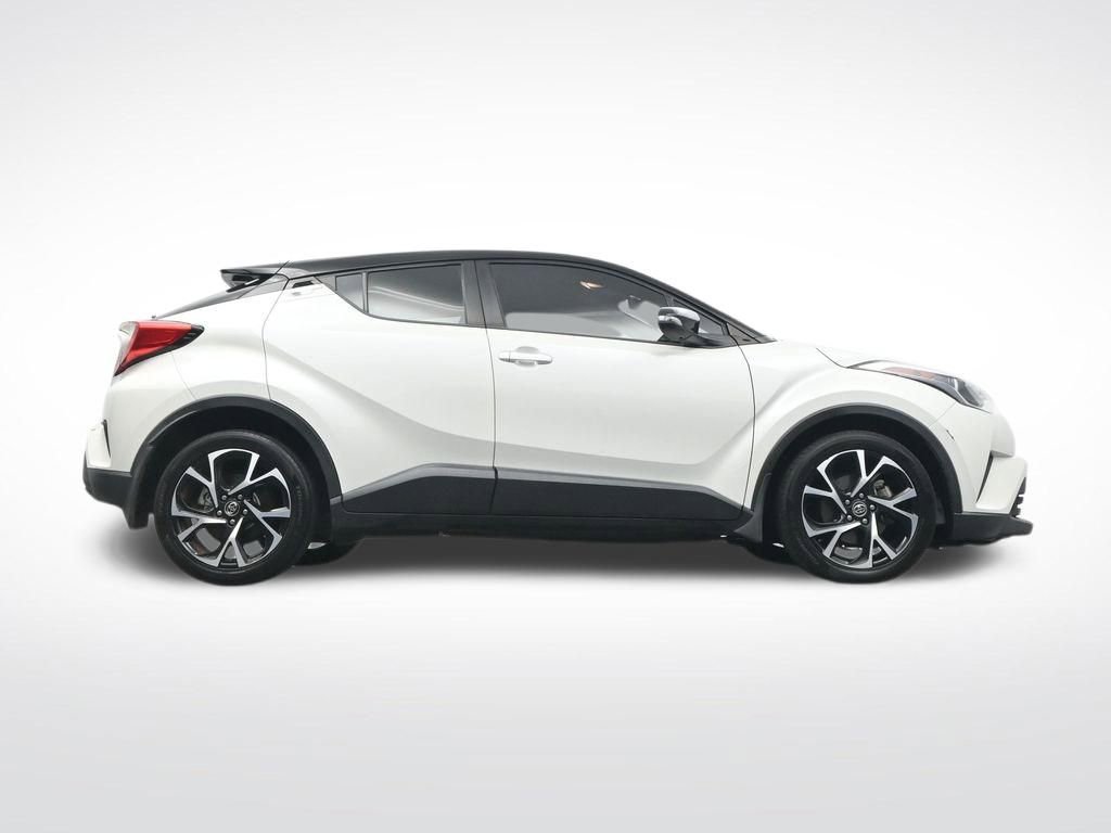Used 2019 Toyota C-HR XLE image 36