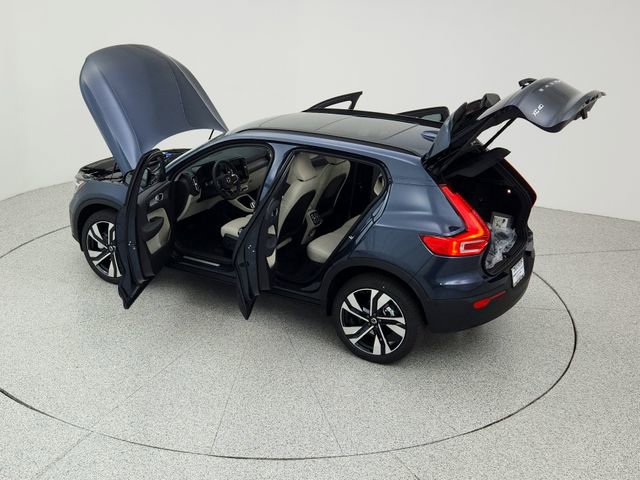 New 2026 Volvo XC40 B5 Ultra w/ Climate Package image 20