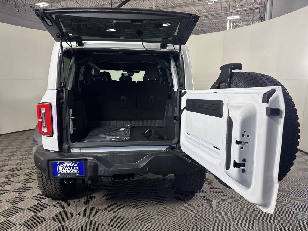 New 2025 Ford Bronco Outer Banks w/ Sasquatch Package image 9