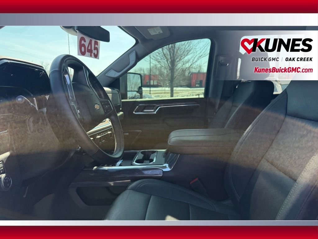 Used 2024 Chevrolet Silverado 2500 LTZ w/ LTZ Plus Package AWD/4WD image 8