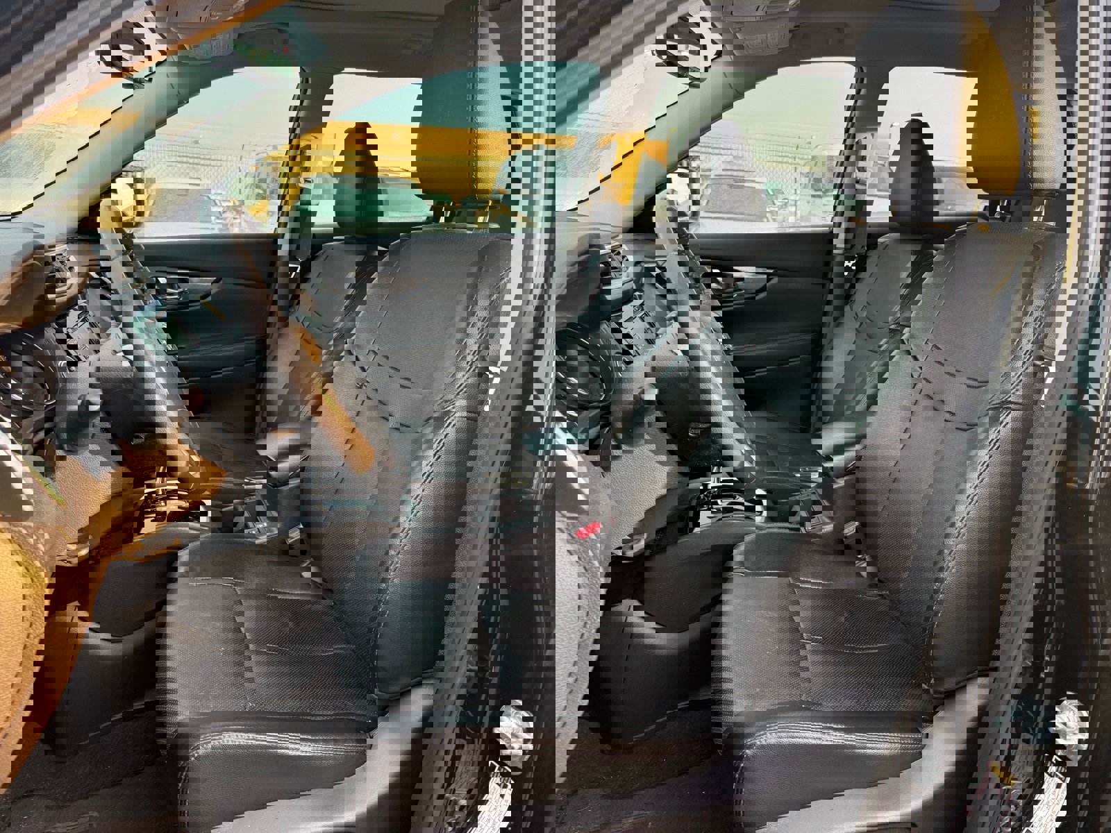 Used 2016 Nissan Rogue SL w/ SL Premium Package image 12