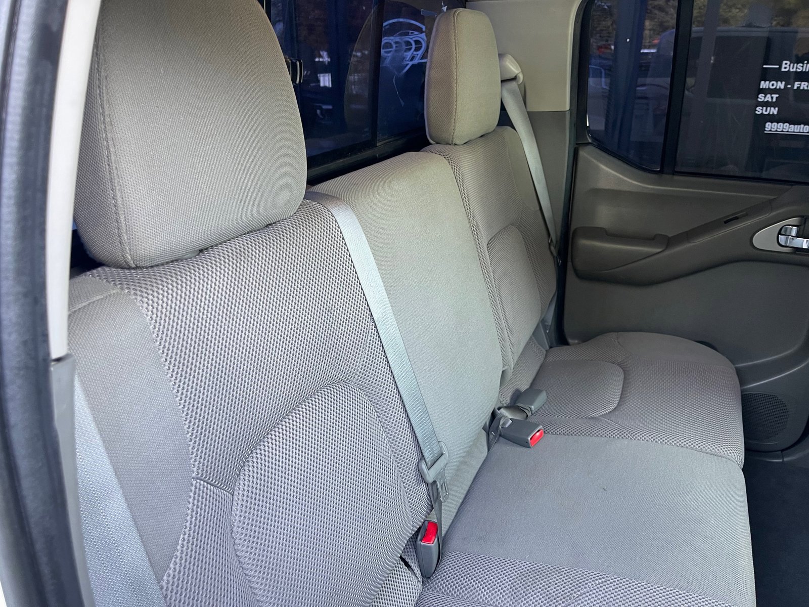 Used 2019 Nissan Frontier SV image 18