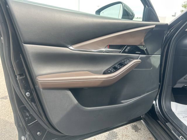 Used 2023 MAZDA CX-30 AWD 2.5 S w/ Premium Package image 11