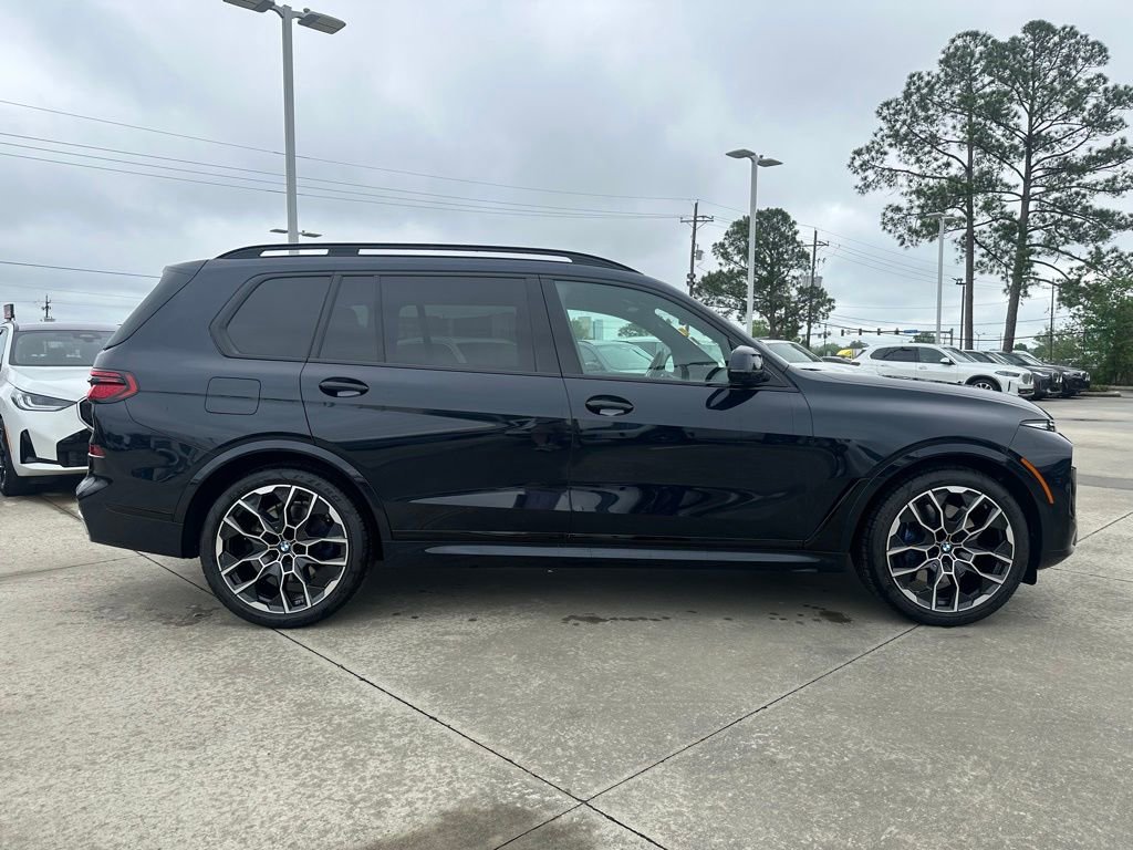 Certified 2026 BMW X7 xDrive40i w/ M Sport Package image 4