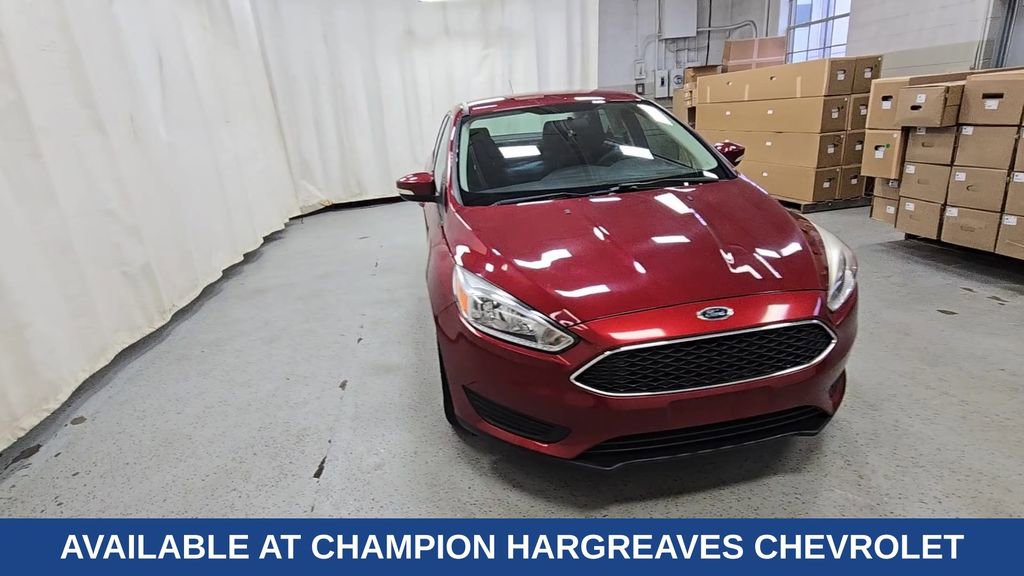 Used 2017 Ford Focus SE image 3