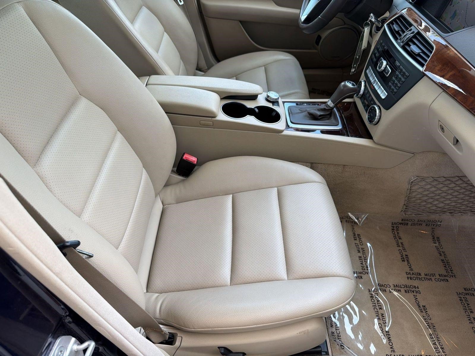 Used 2012 Mercedes-Benz C 300 4MATIC Sedan image 31