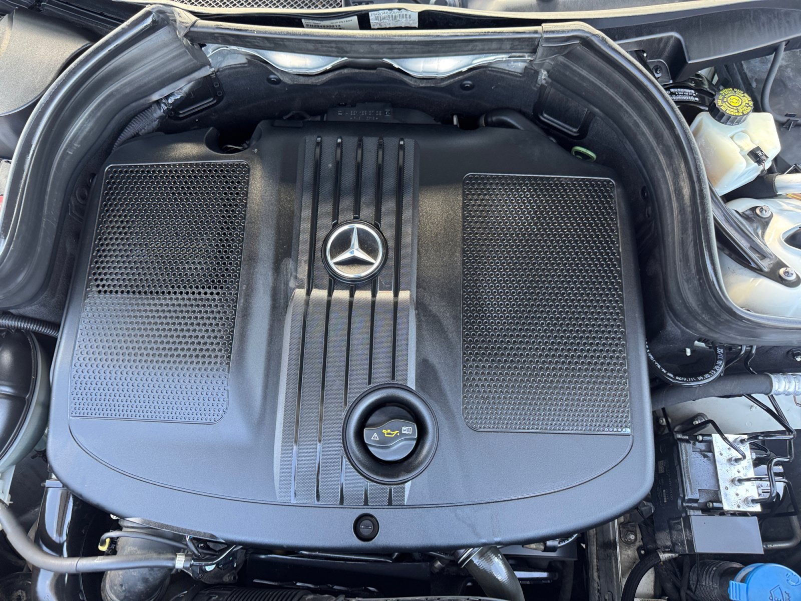 Used 2014 Mercedes-Benz GLK 250 BlueTEC 4MATIC image 12